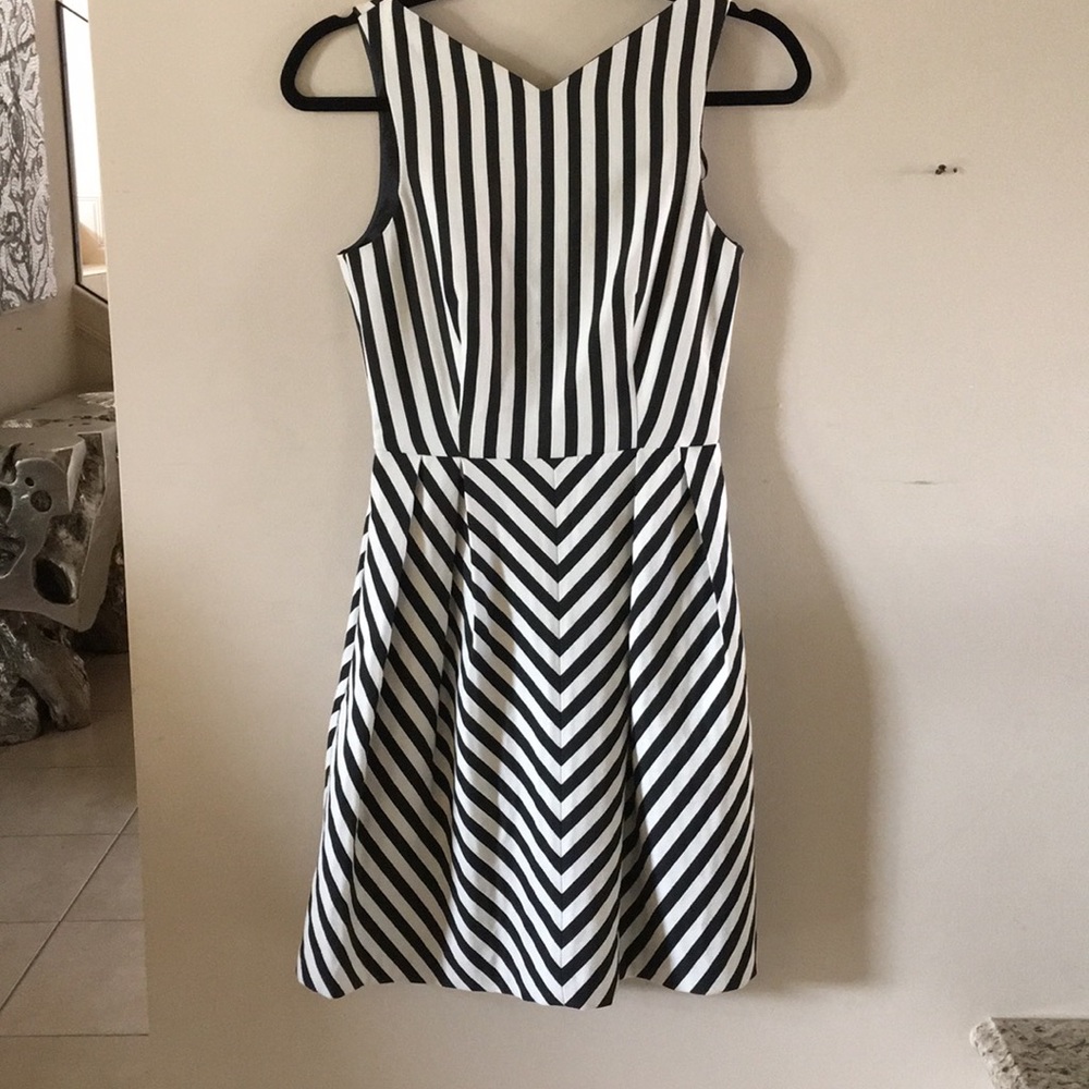 Zara white stripes dress